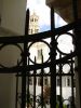 Een blik vanuit de Eureoskerk op de Evangelismos in Tinos stad